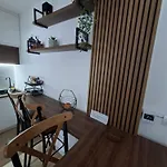 Lux Апартаменты Яхорина