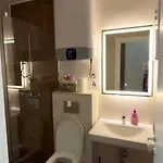 Lux Апартаменты *